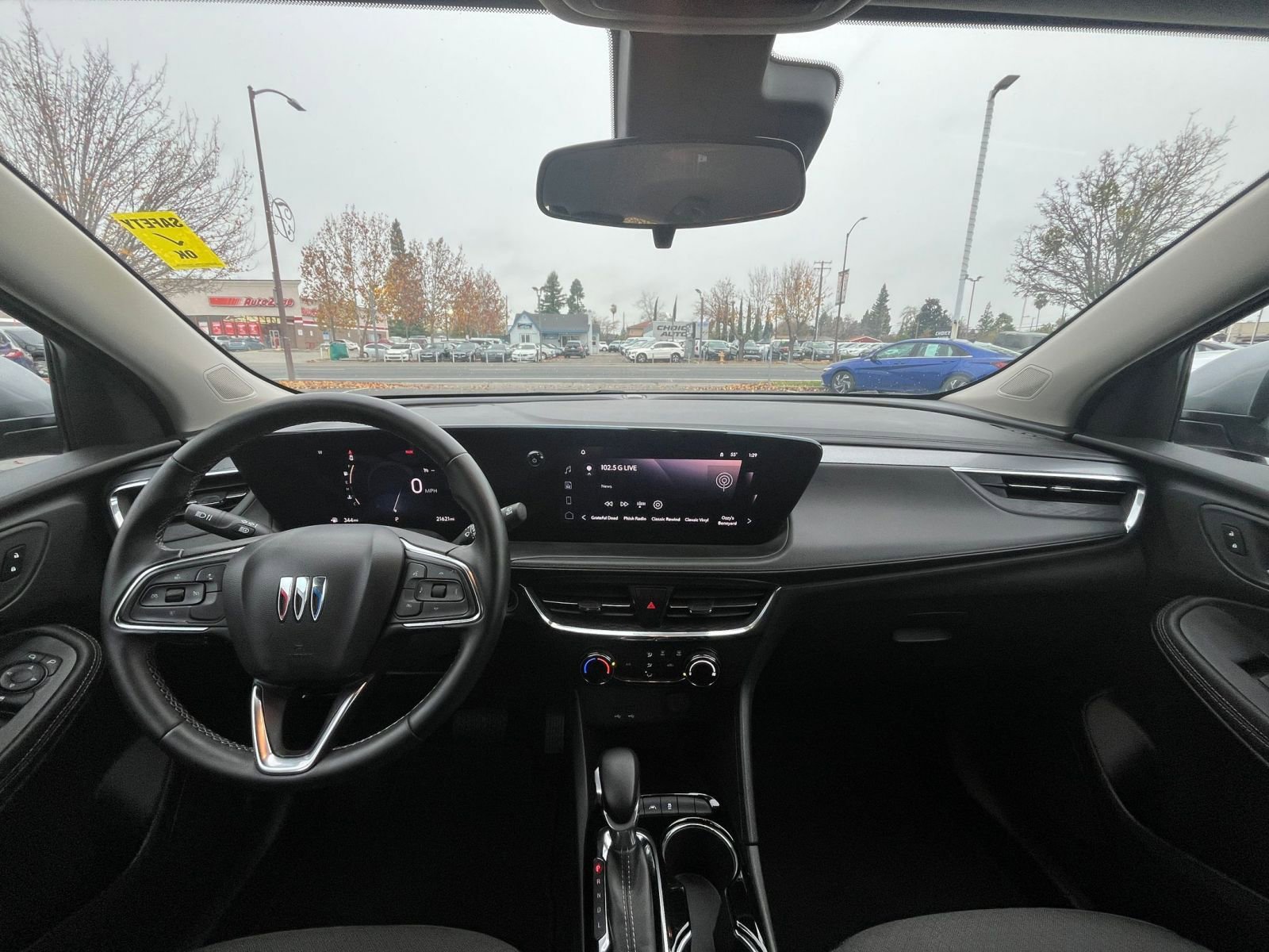 Used 2025 Buick Encore GX Preferred FWD image 33