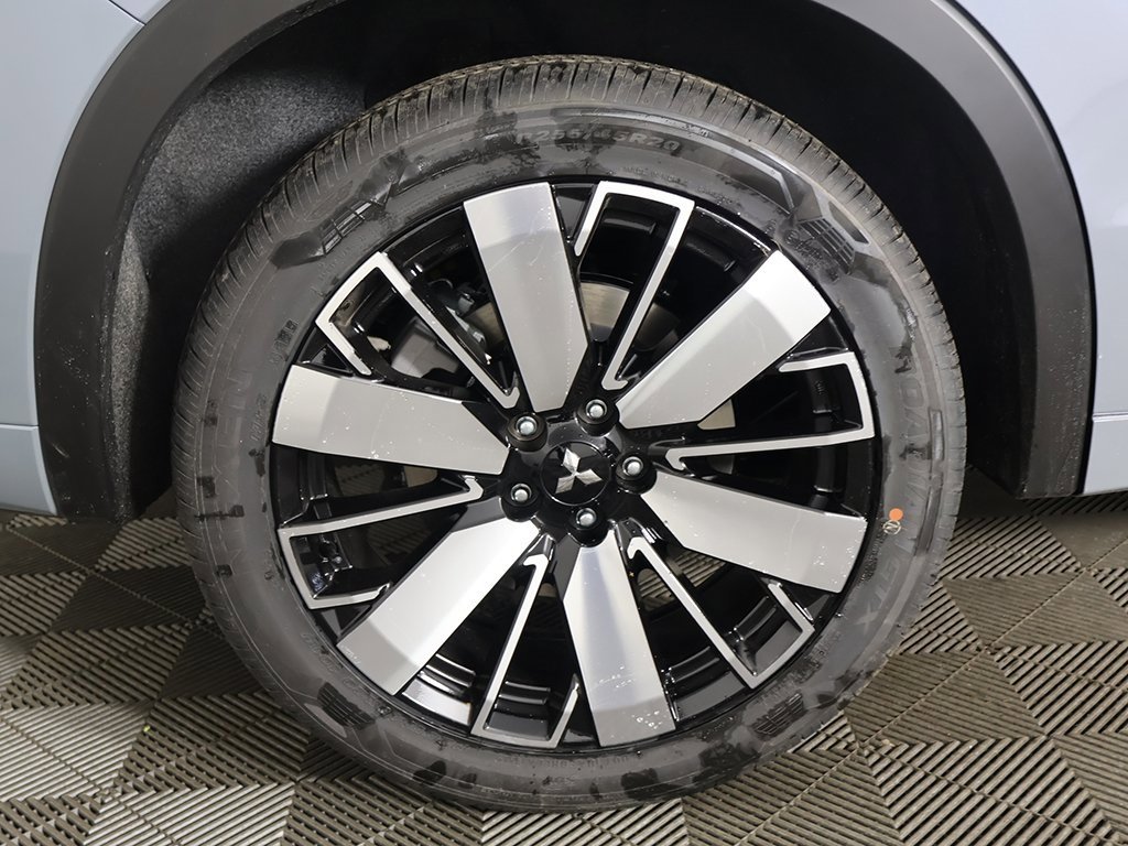 New 2026 Mitsubishi Outlander SEL image 24