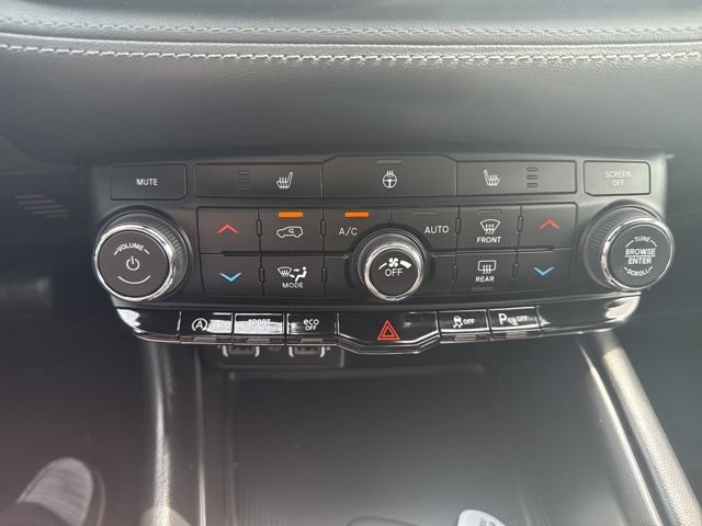 Used 2021 Dodge Durango SXT AWD/4WD image 25
