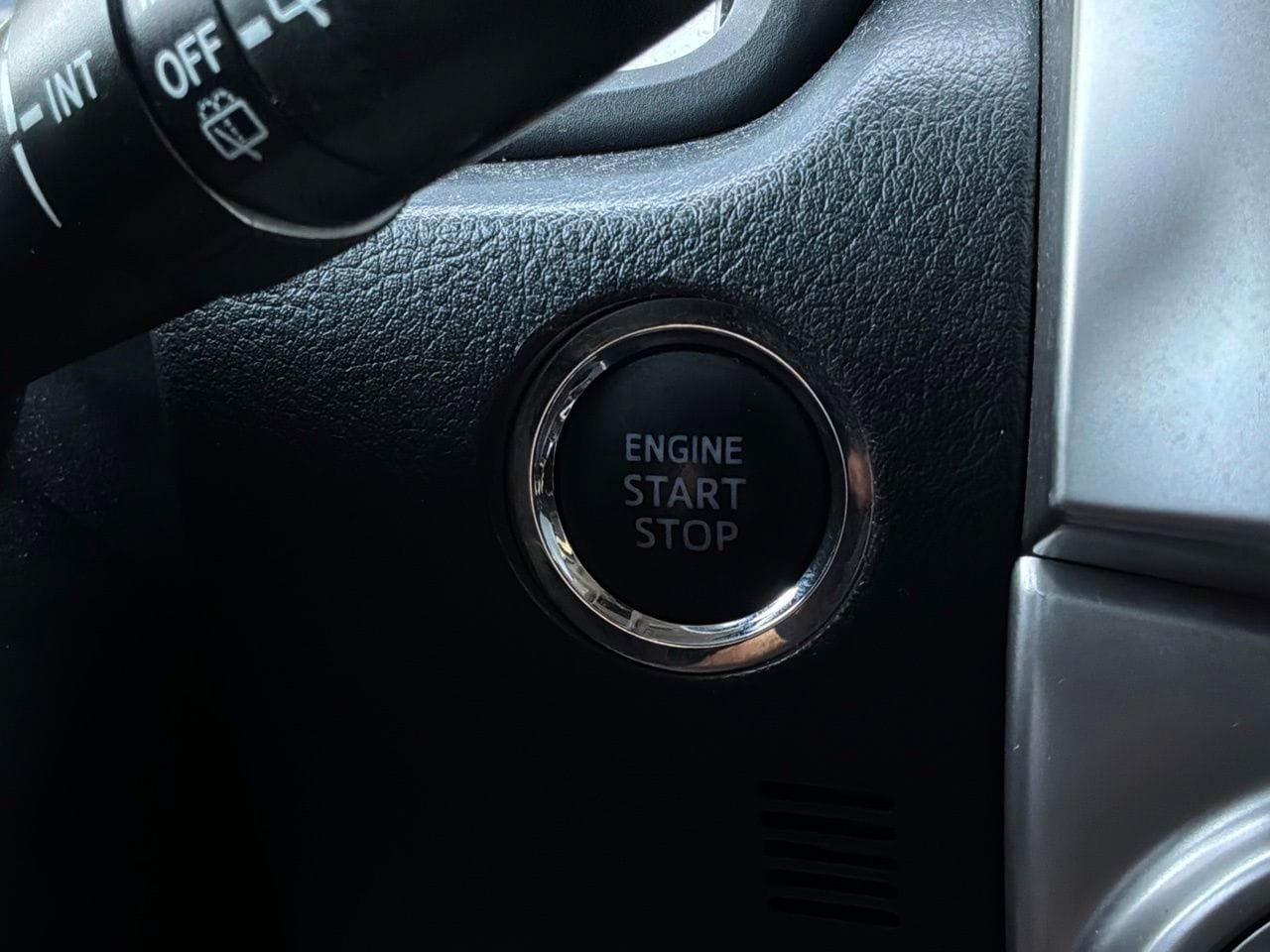 Used 2023 Toyota 4Runner SR5 Premium w/ Moonroof Package RWD image 33