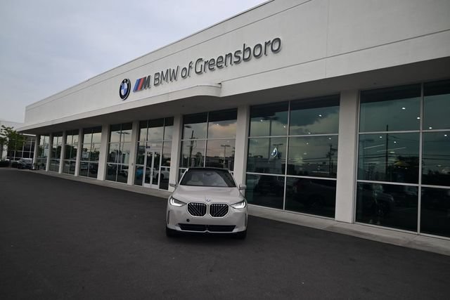 New 2026 BMW X3 xDrive30i w/ Premium Package AWD/4WD image 3