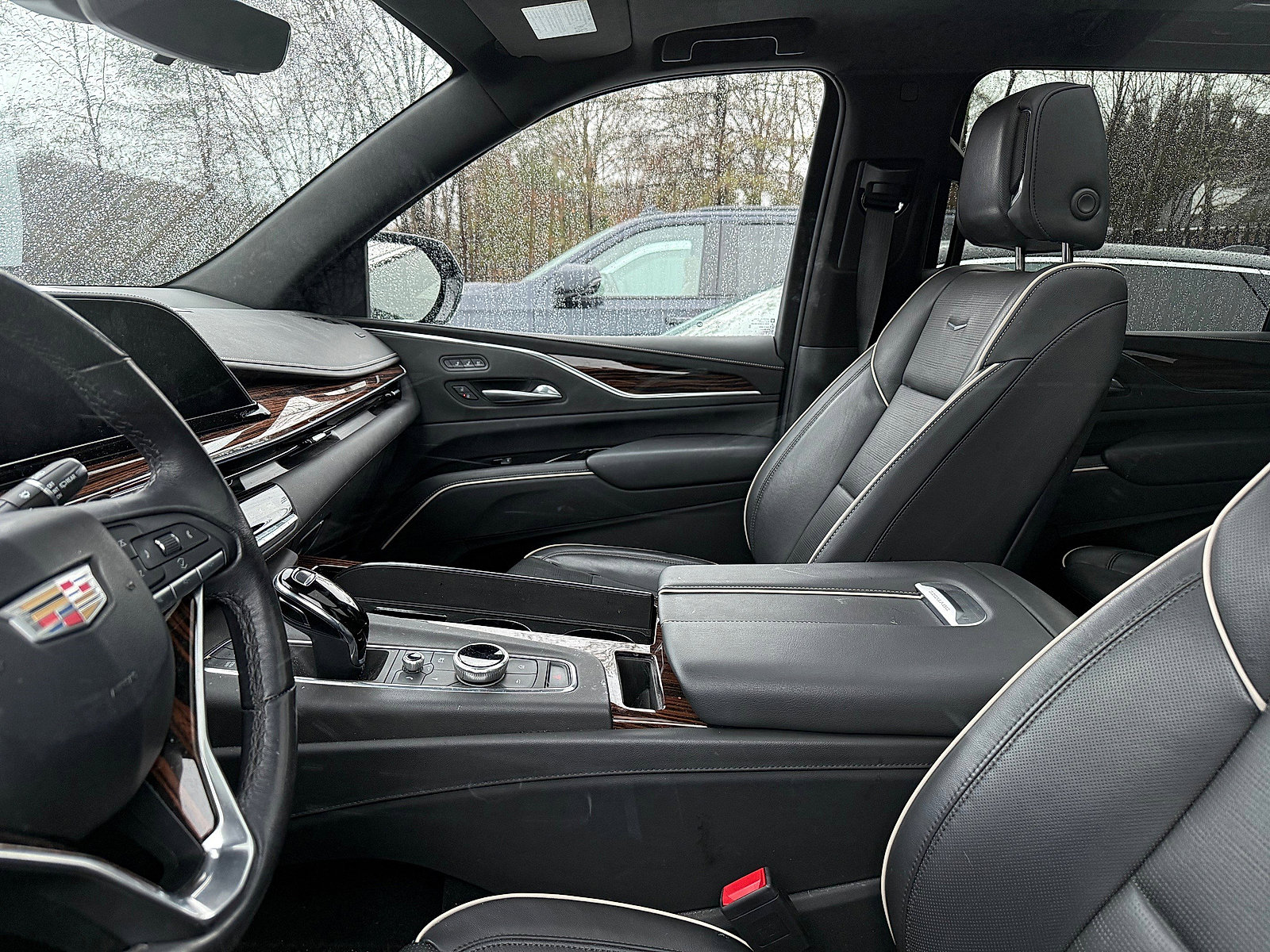 Certified 2023 Cadillac Escalade ESV Premium Luxury image 4