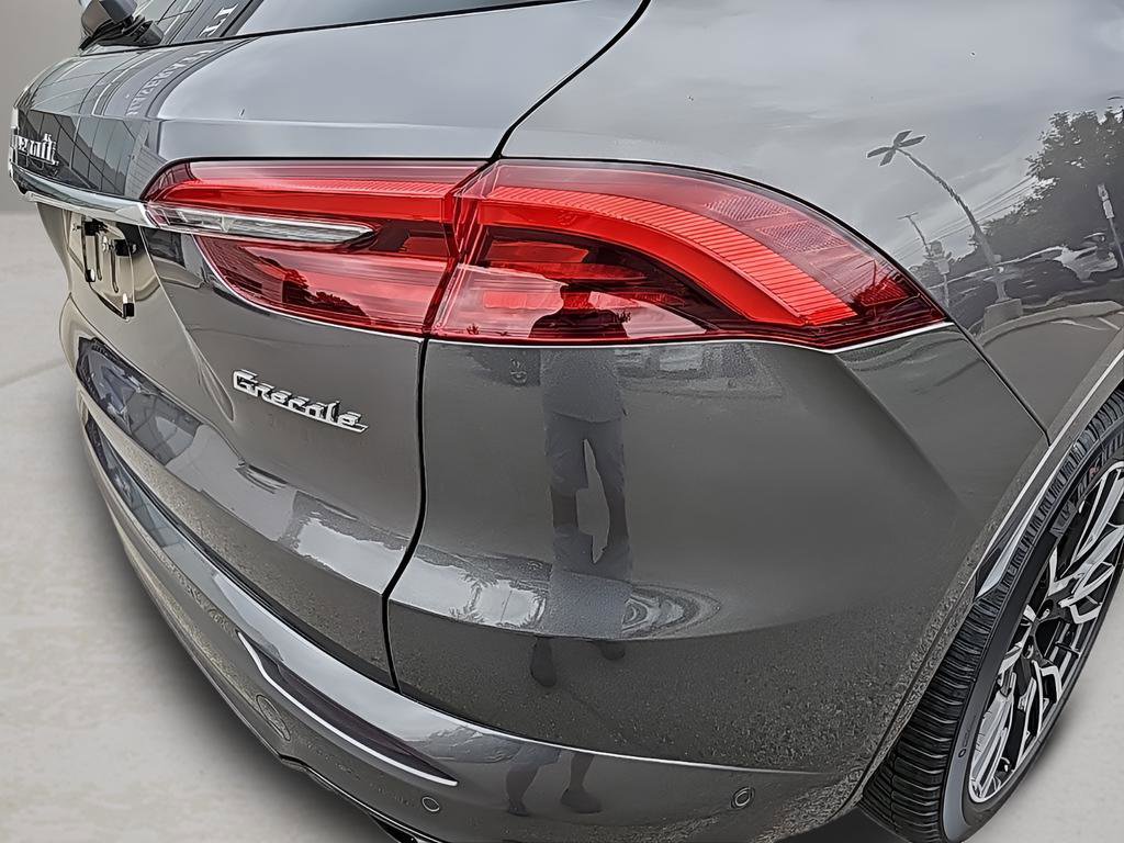 New 2024 Maserati Grecale GT image 10