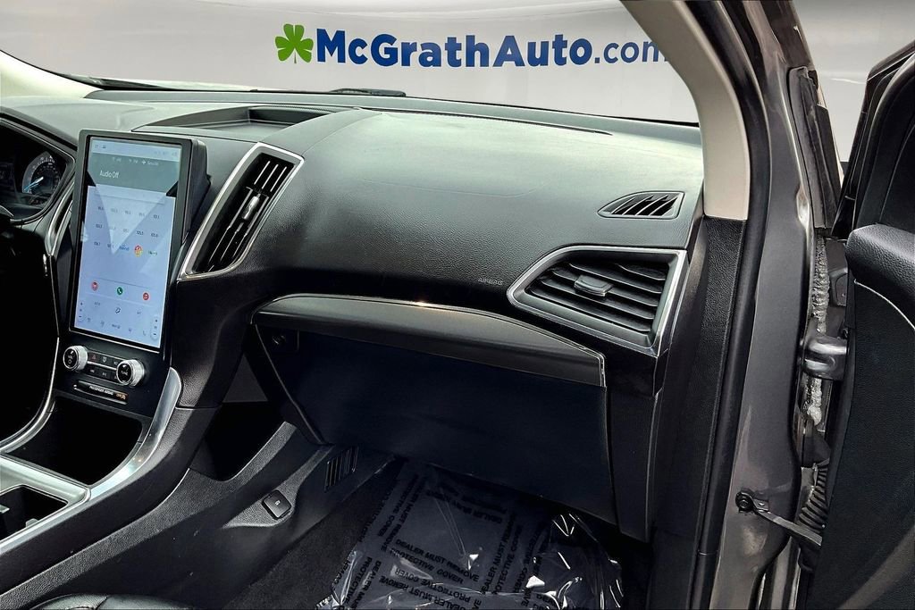 Used 2023 Ford Edge Titanium image 25