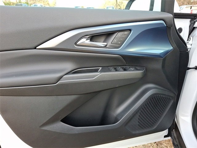 New 2026 Chevrolet Equinox EV LT image 8