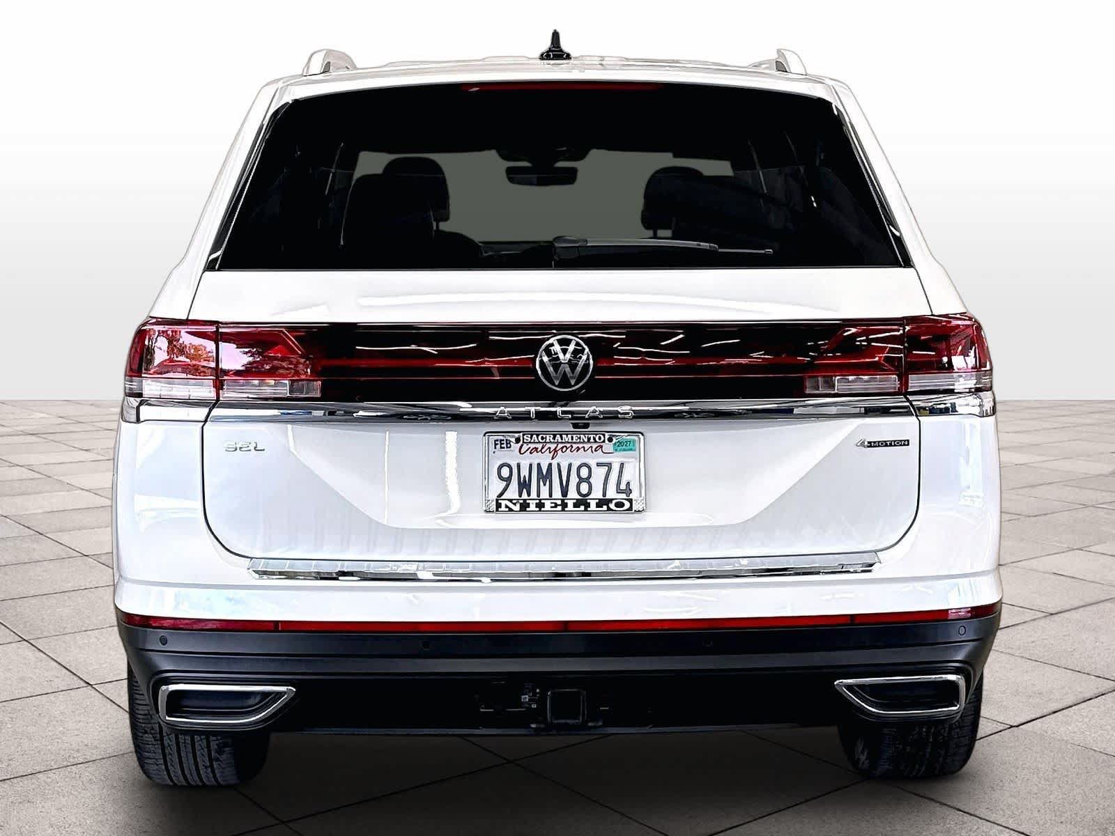 Certified 2026 Volkswagen Atlas SEL AWD/4WD image 8