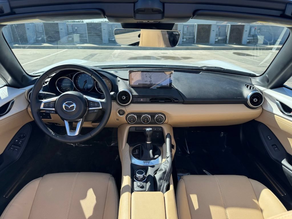 Used 2025 MAZDA MX-5 Miata Grand Touring RWD image 11