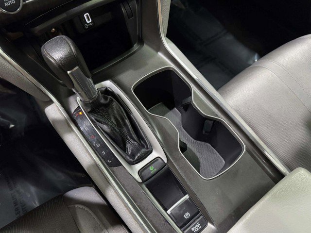 Used 2020 Honda Accord EX image 31