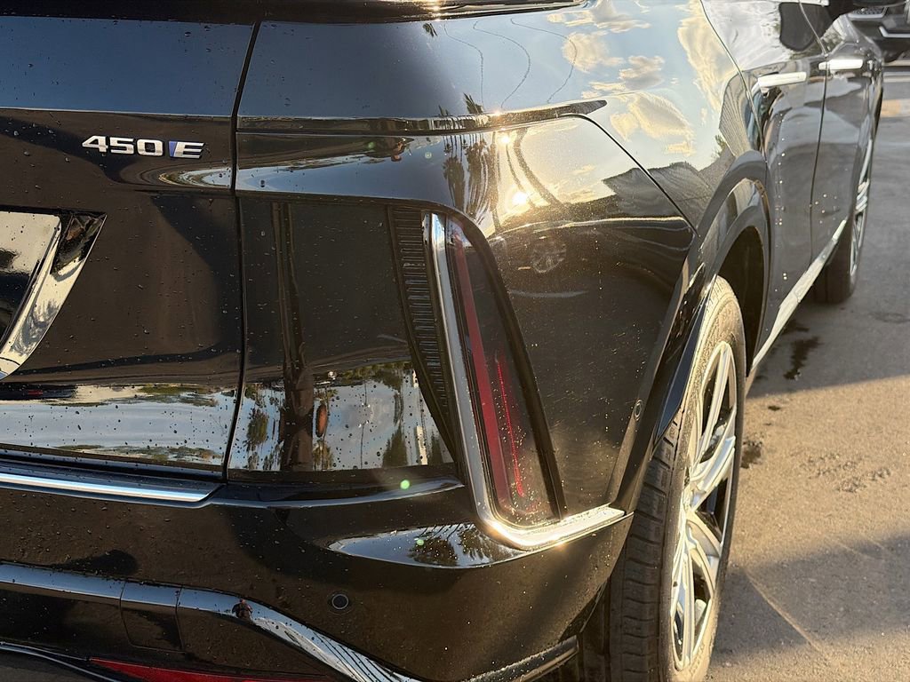 Used 2024 Cadillac Lyriq Tech w/ Driver Assist Package RWD image 10