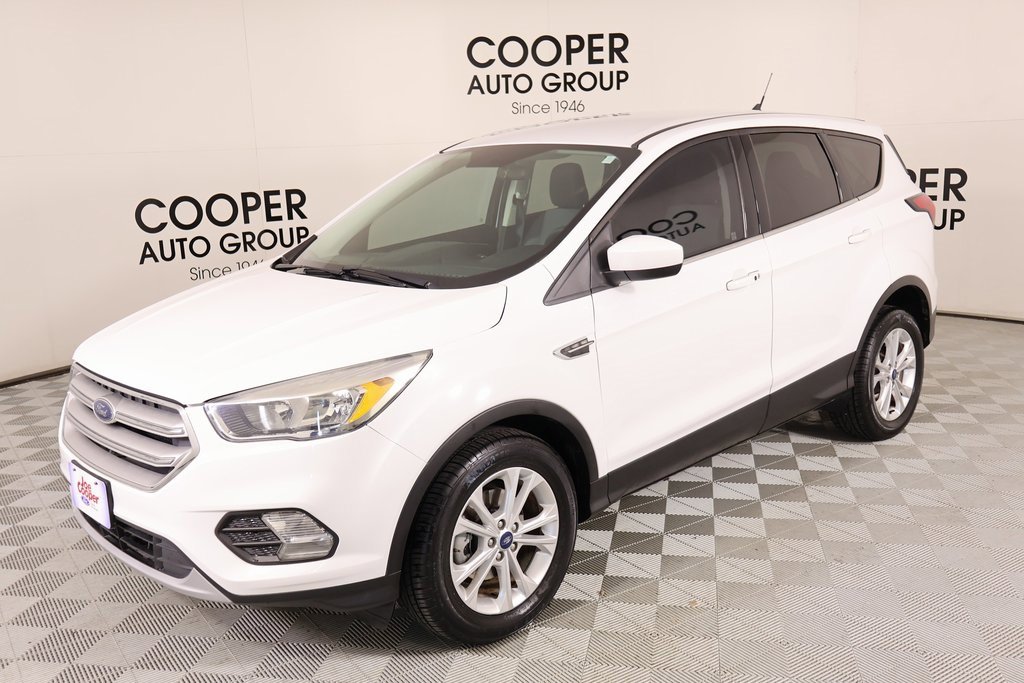 Used 2019 Ford Escape SE image 10