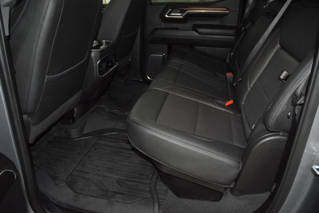 Used 2024 GMC Sierra 1500 Denali w/ Denali Reserve Package AWD/4WD image 46