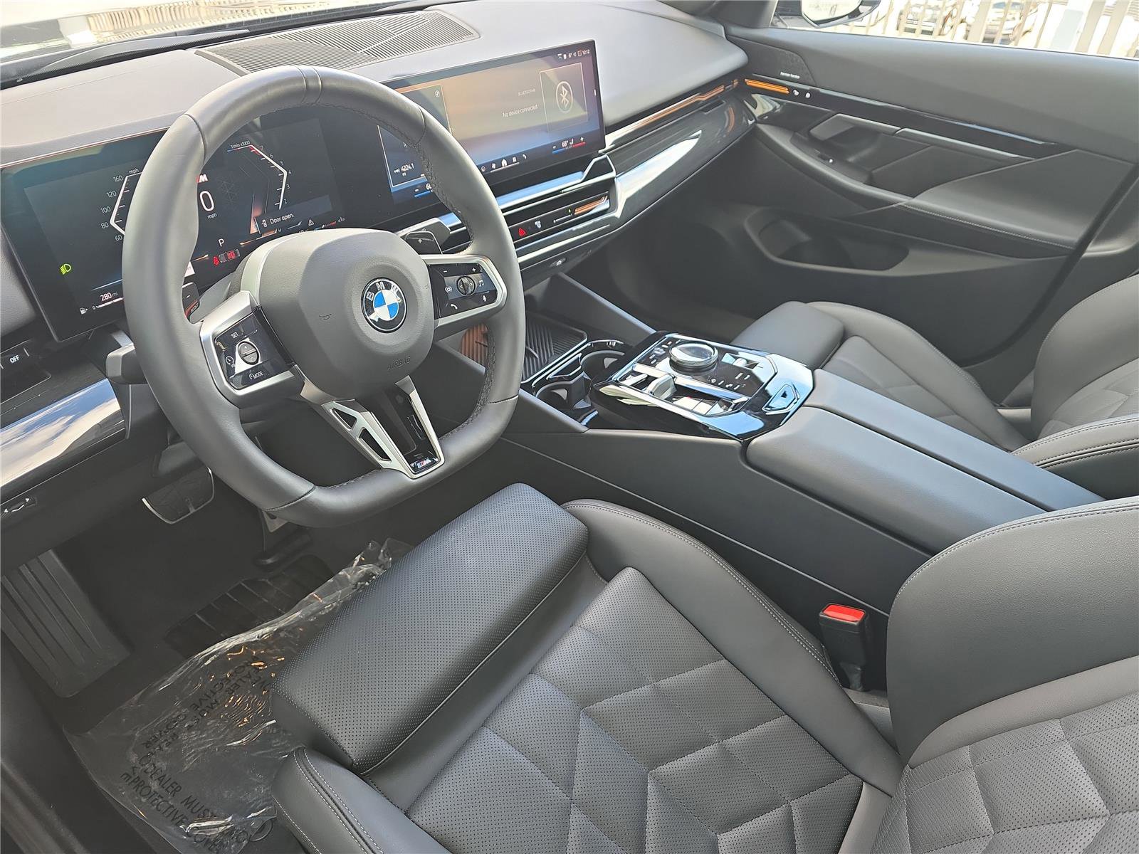 Certified 2025 BMW 530i w/ M Sport Package image 10