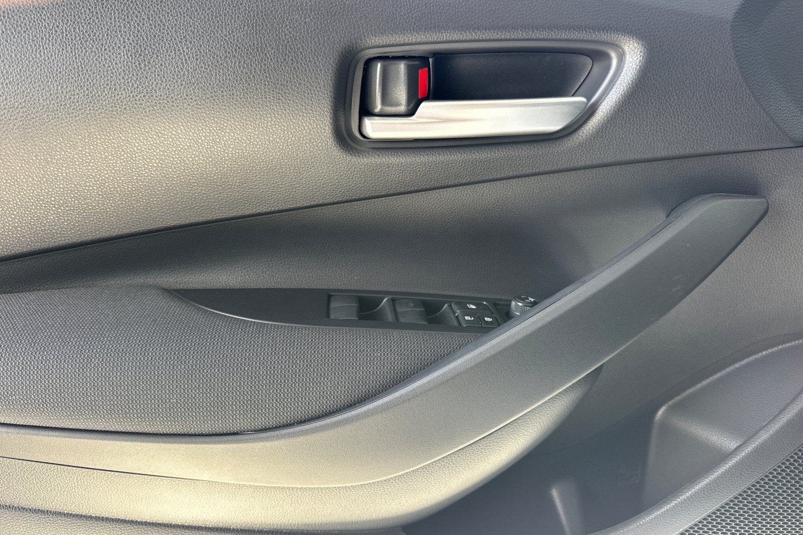 New 2027 Toyota Corolla SE FWD image 10