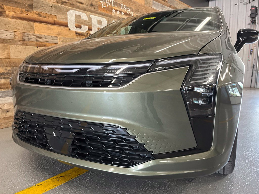 New 2027 Chrysler Pacifica Select FWD image 9