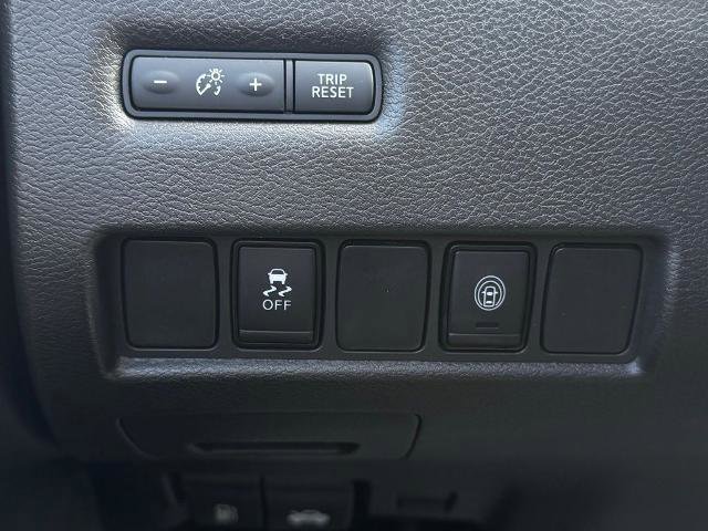 Certified 2024 Nissan Murano SV w/ SV Midnight Edition Package FWD image 26