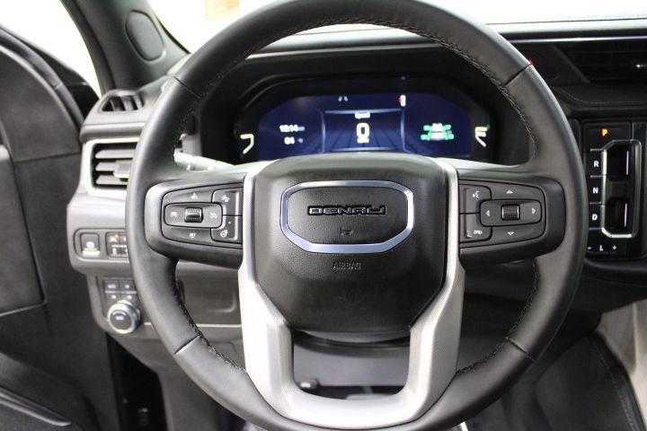 Used 2024 GMC Yukon XL Denali image 35