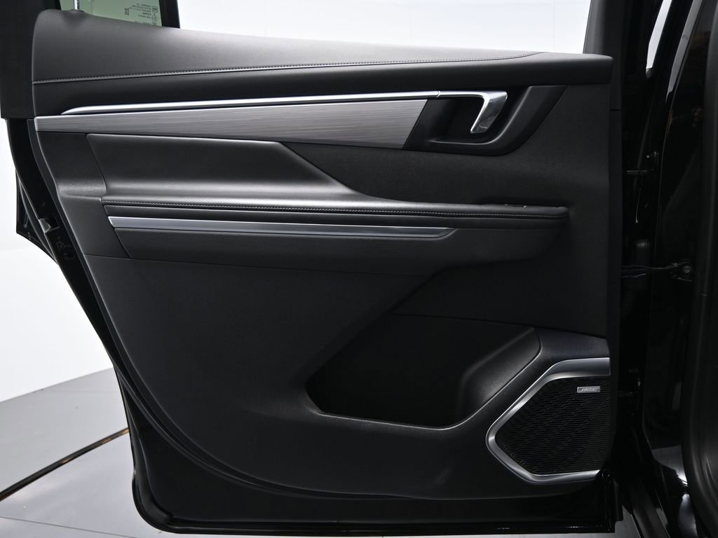 Used 2025 Buick Enclave Preferred image 37