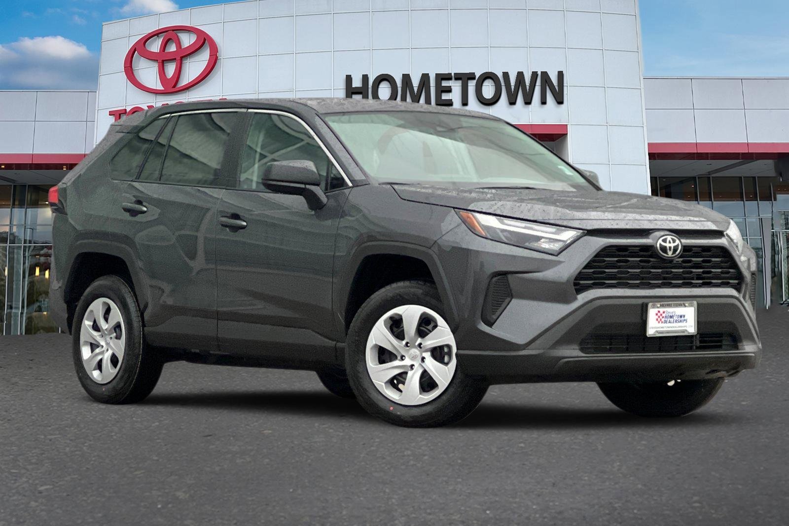 New 2025 Toyota RAV4 LE image 2
