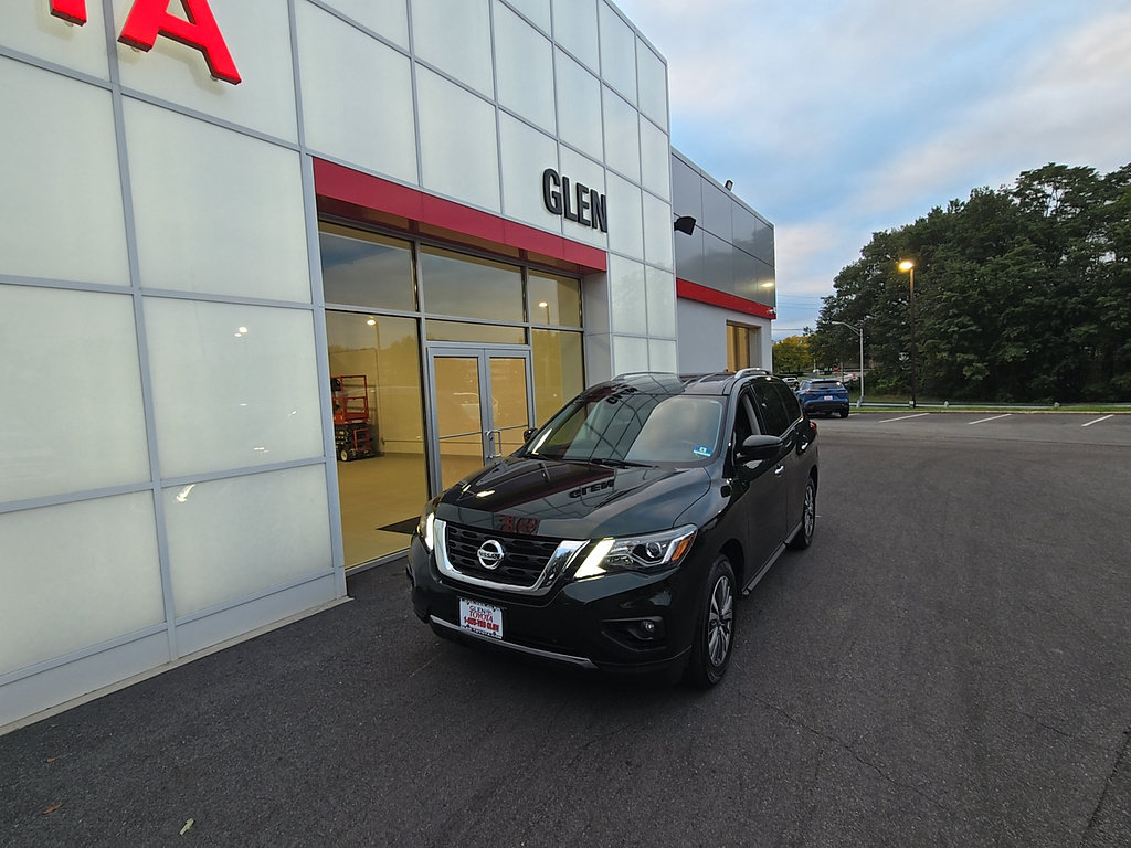 Used 2020 Nissan Pathfinder SV