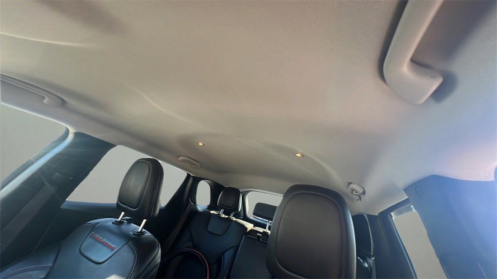 Used 2021 Jeep Cherokee Trailhawk w/ Premium Leather Package image 17