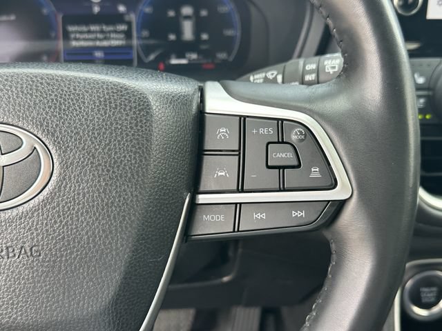 Used 2024 Toyota Grand Highlander AWD image 14
