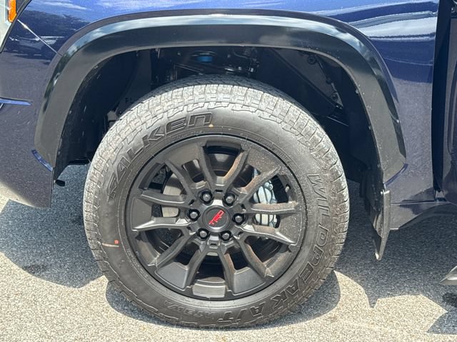 Used 2026 Toyota Tundra Platinum w/ TRD Off-Road Package AWD/4WD image 24