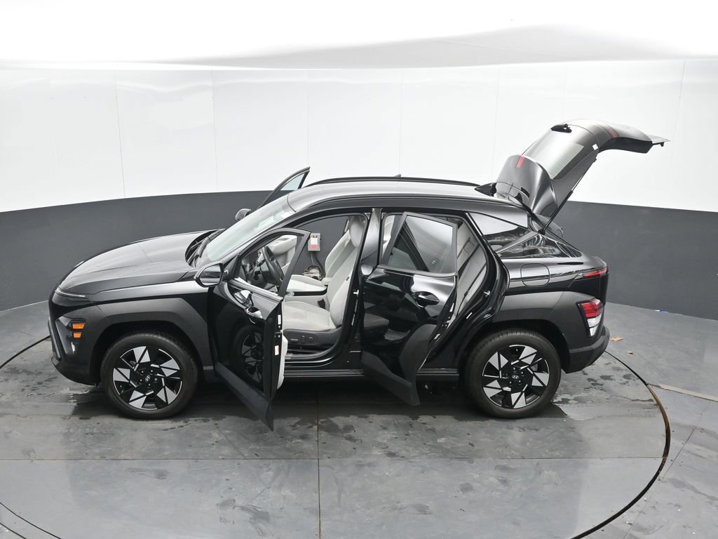 Used 2024 Hyundai Kona SEL AWD/4WD image 51