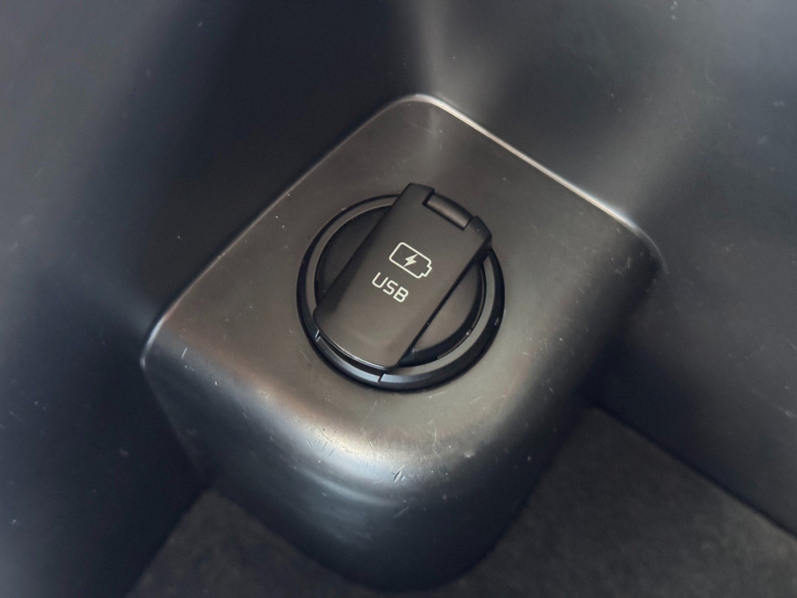 Used 2019 Kia Sorento FWD image 24