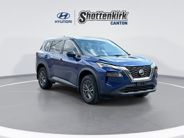 Used 2021 Nissan Rogue S image 2