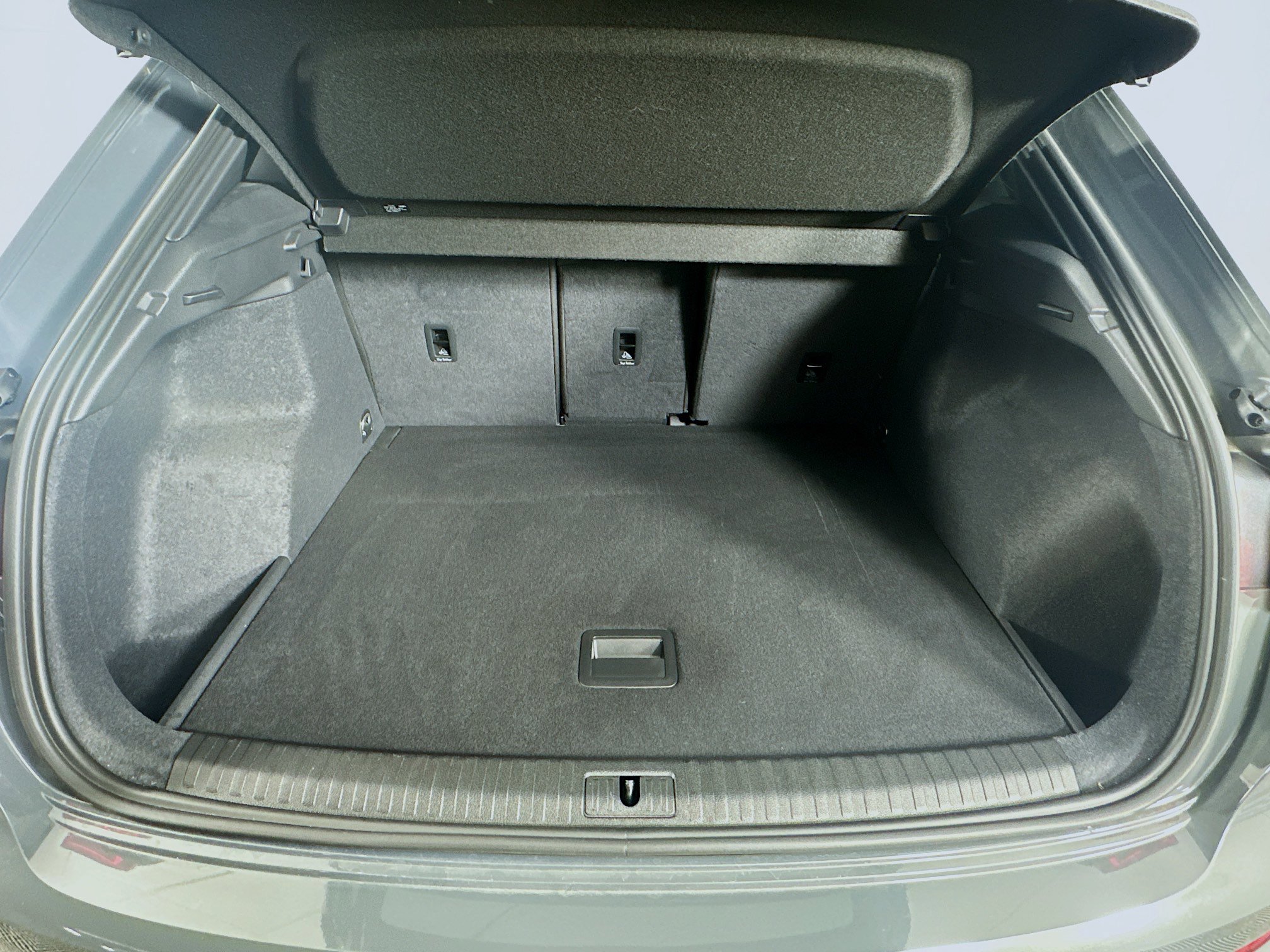 Used 2023 Audi Q3 2.0T Premium w/ Convenience Package image 28