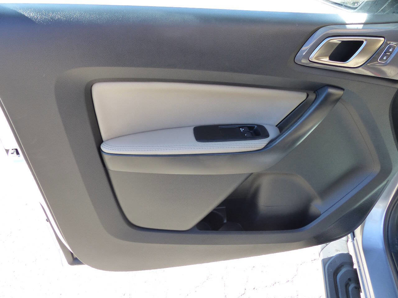 Used 2022 Ford Ranger Lariat w/ FX4 Off-Road Package AWD/4WD image 21