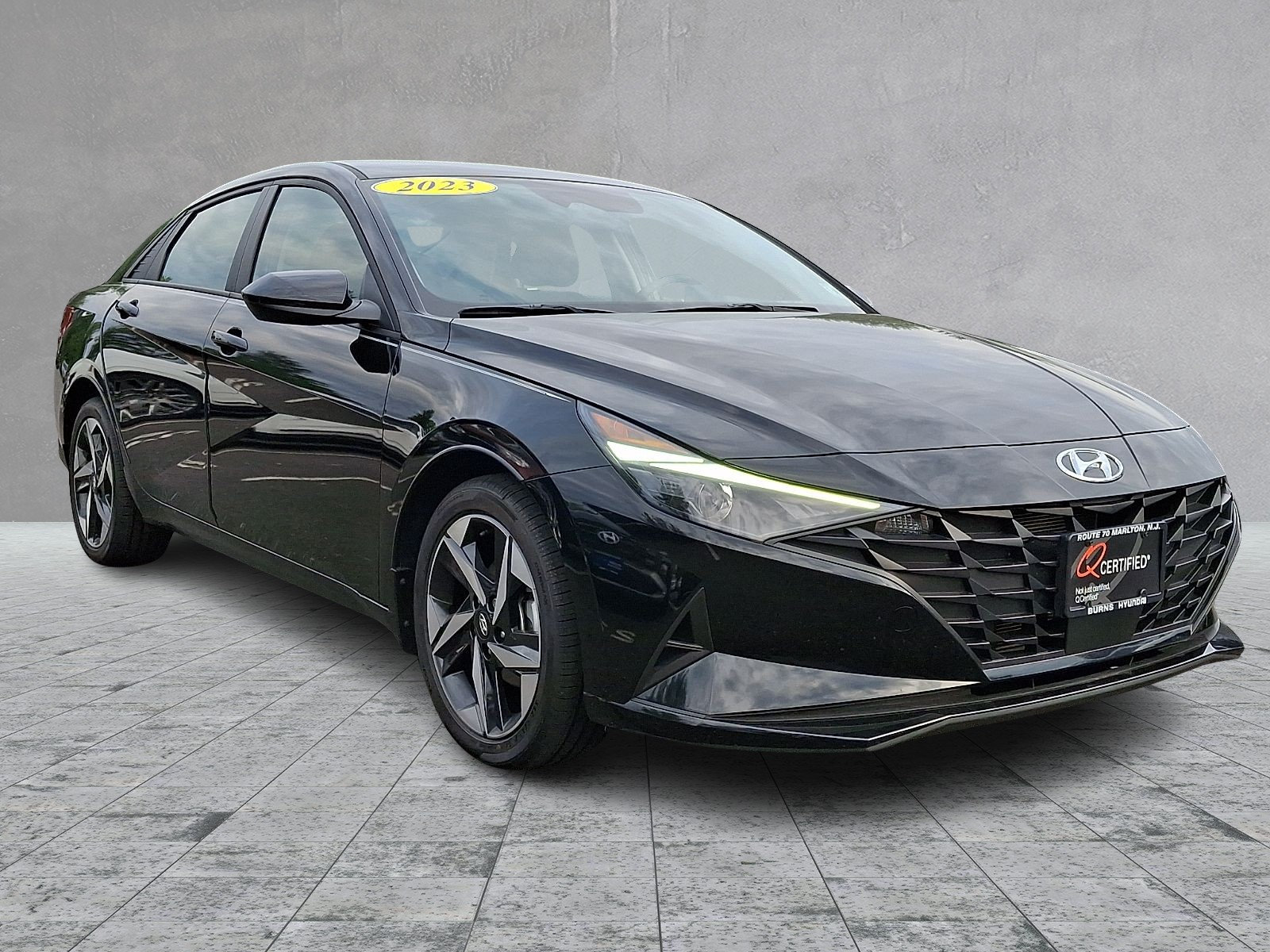 Used 2023 Hyundai Elantra SEL w/ Convenience Package FWD image 3