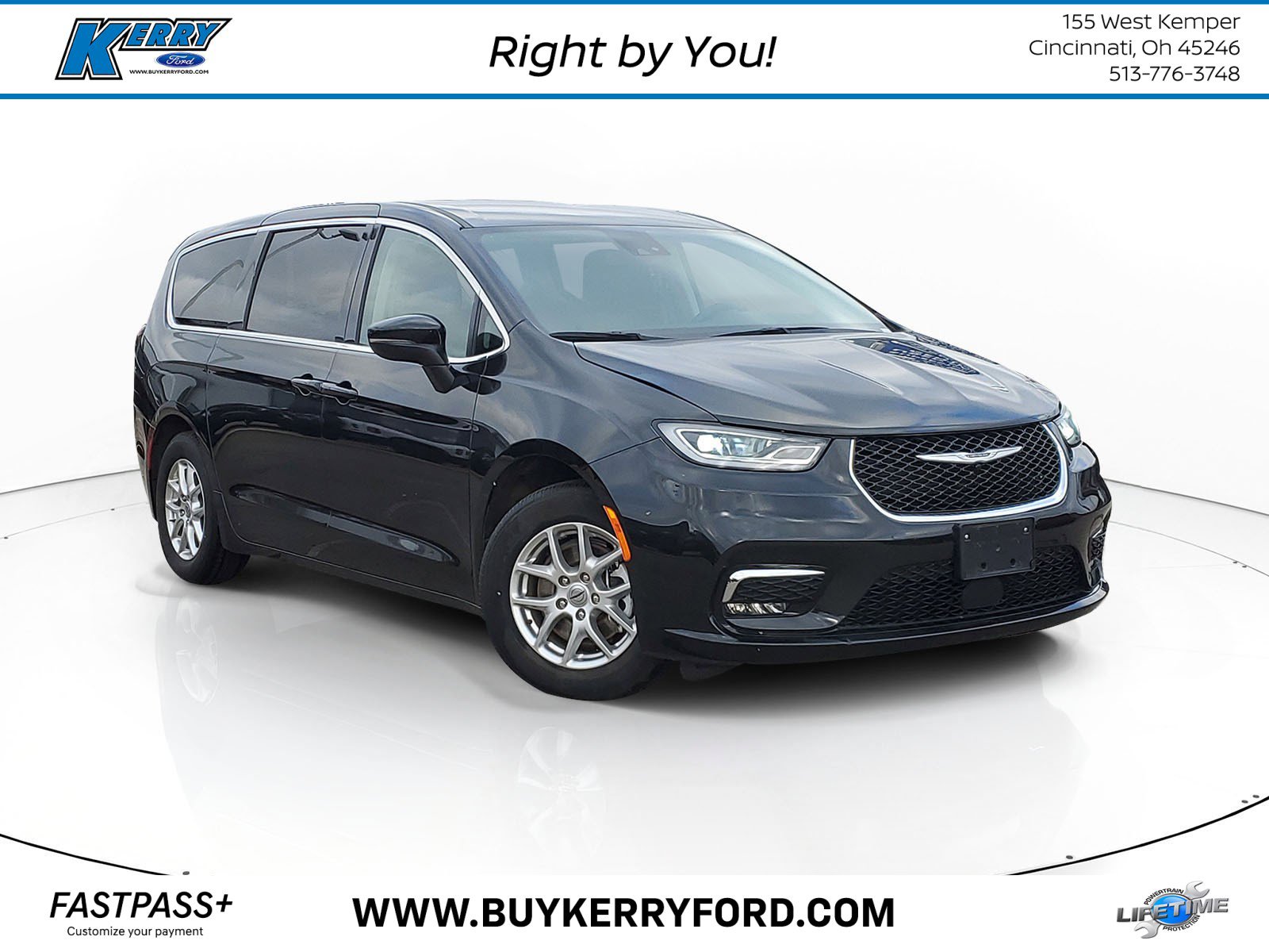 Used 2023 Chrysler Pacifica Touring-L image 1