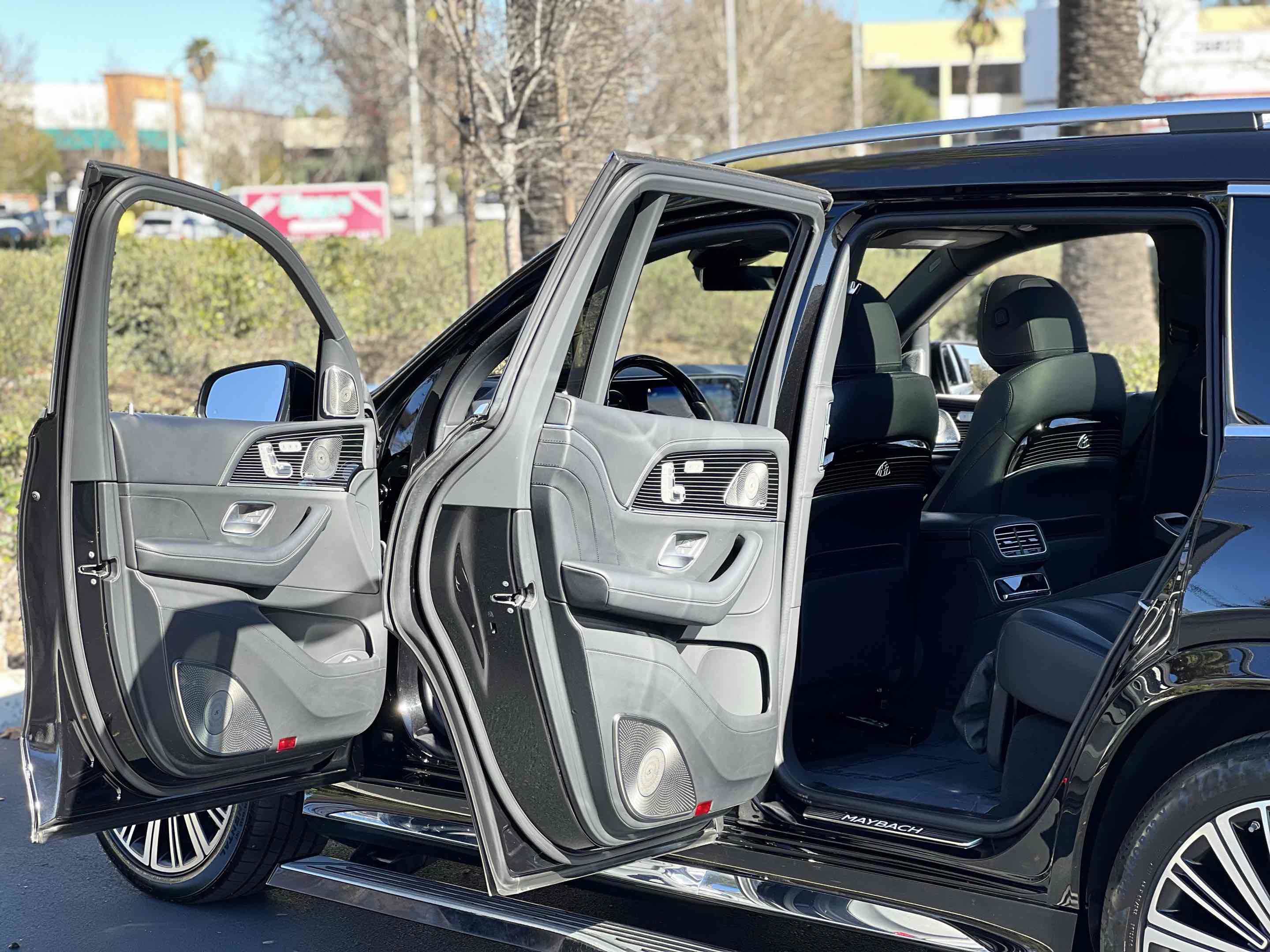 Used 2023 Mercedes-Benz Maybach GLS 600 4MATIC image 74