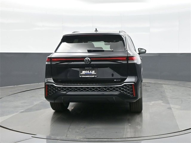 New 2026 Volkswagen Tiguan SE R-Line image 6