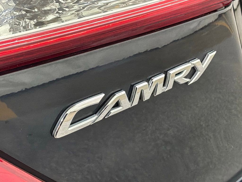 Used 2014 Toyota Camry SE image 22