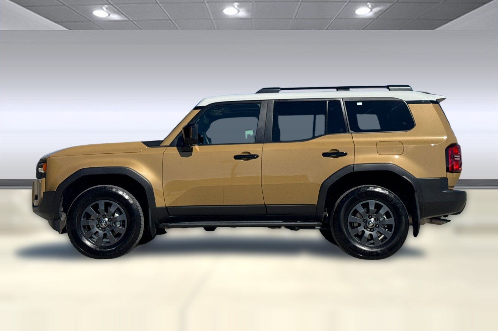Used 2025 Toyota Land Cruiser w/ Premium Package AWD/4WD image 2
