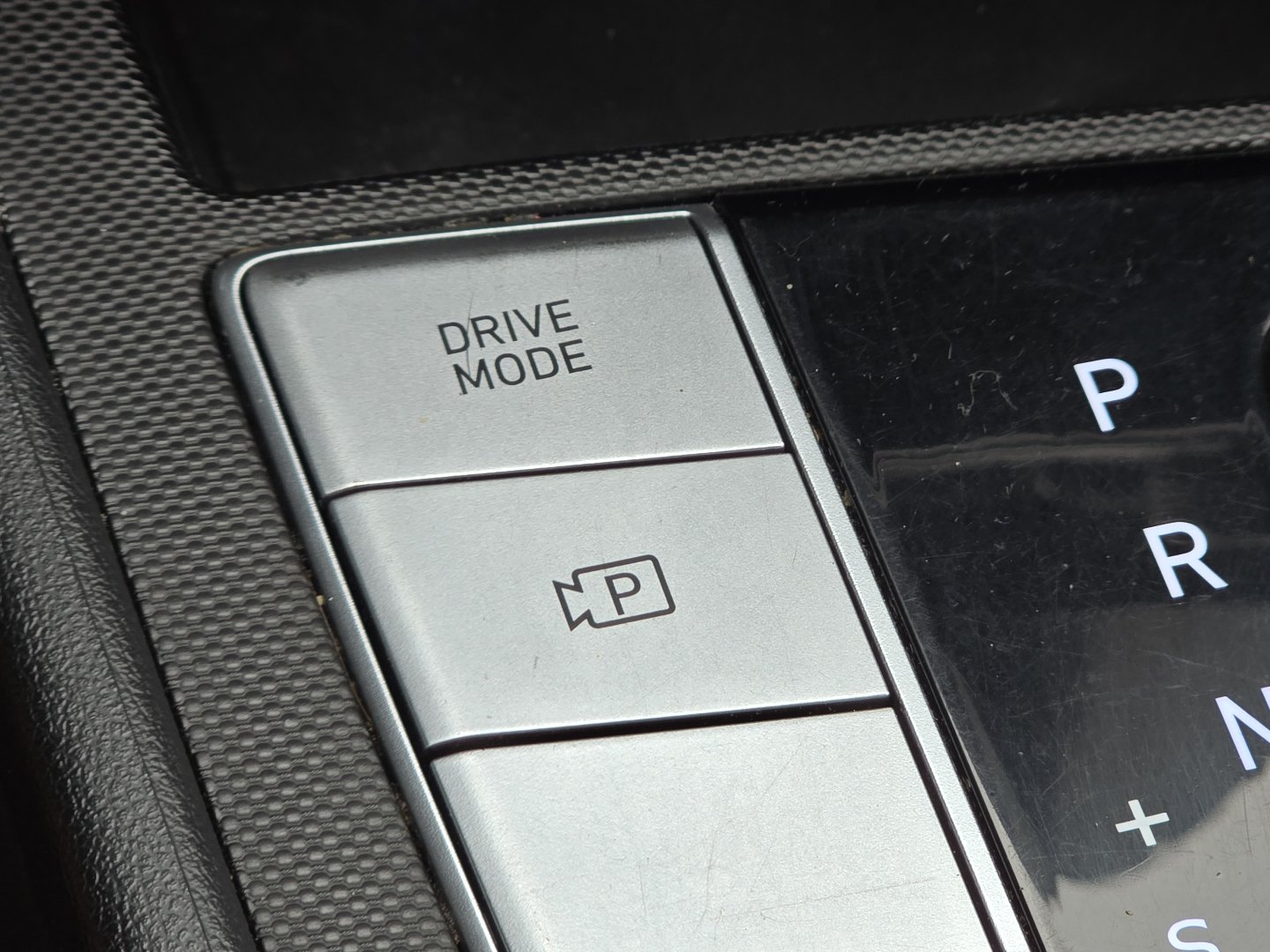 Used 2023 Hyundai Elantra SEL w/ Convenience Package FWD image 12