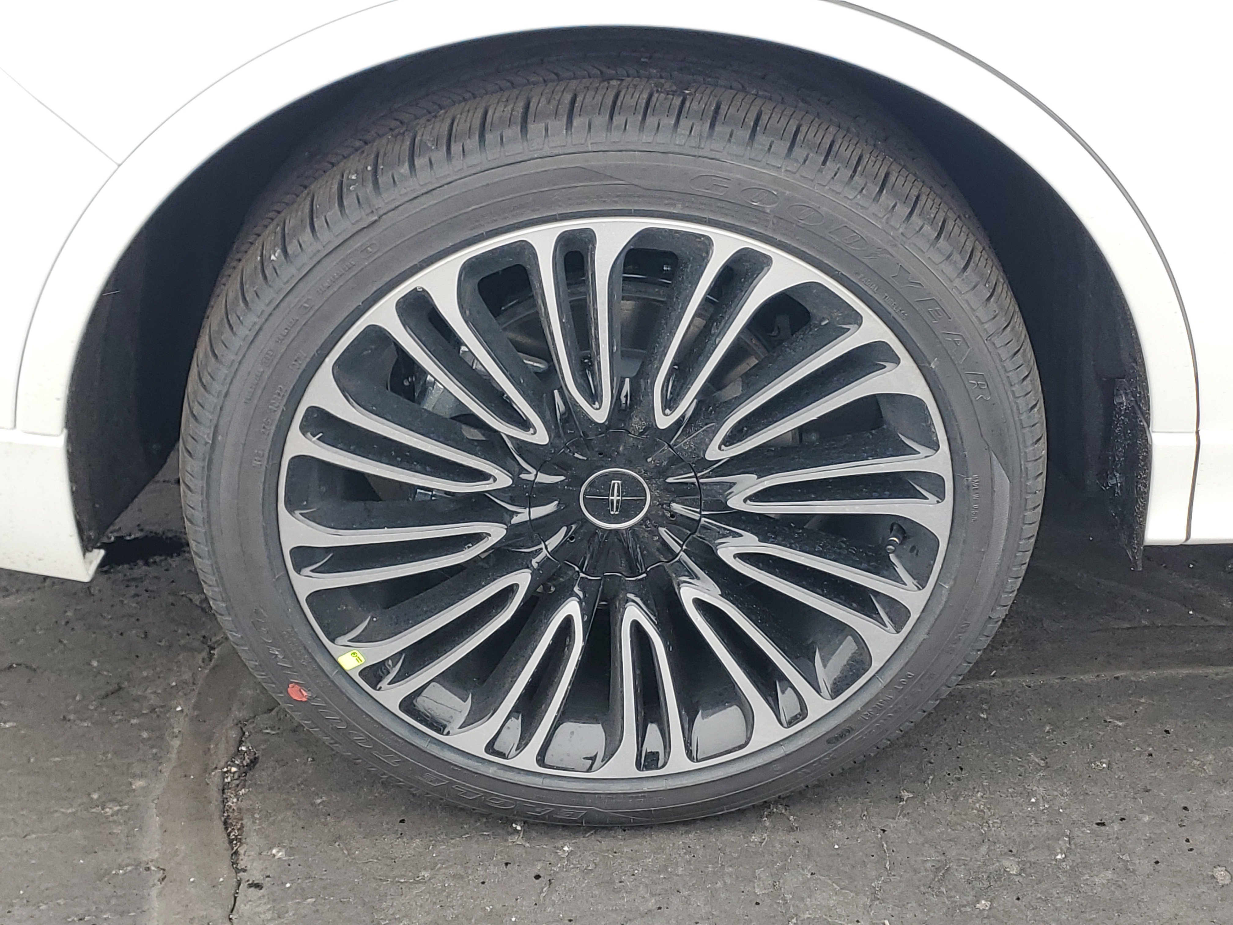 New 2026 Lincoln Aviator Black Label w/ Dynamic Handling Package image 5