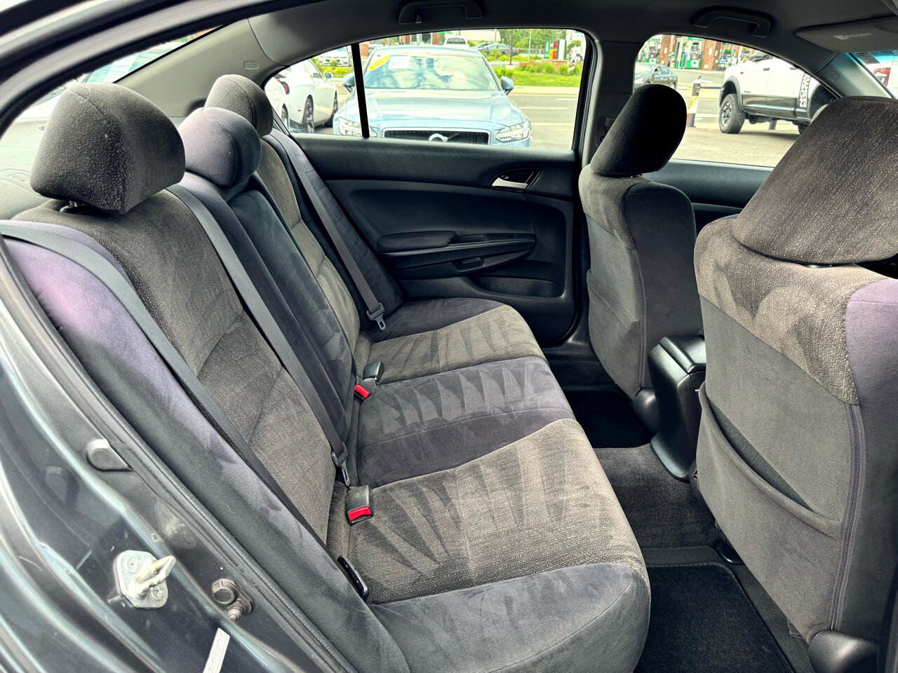 Used 2010 Honda Accord LX image 17