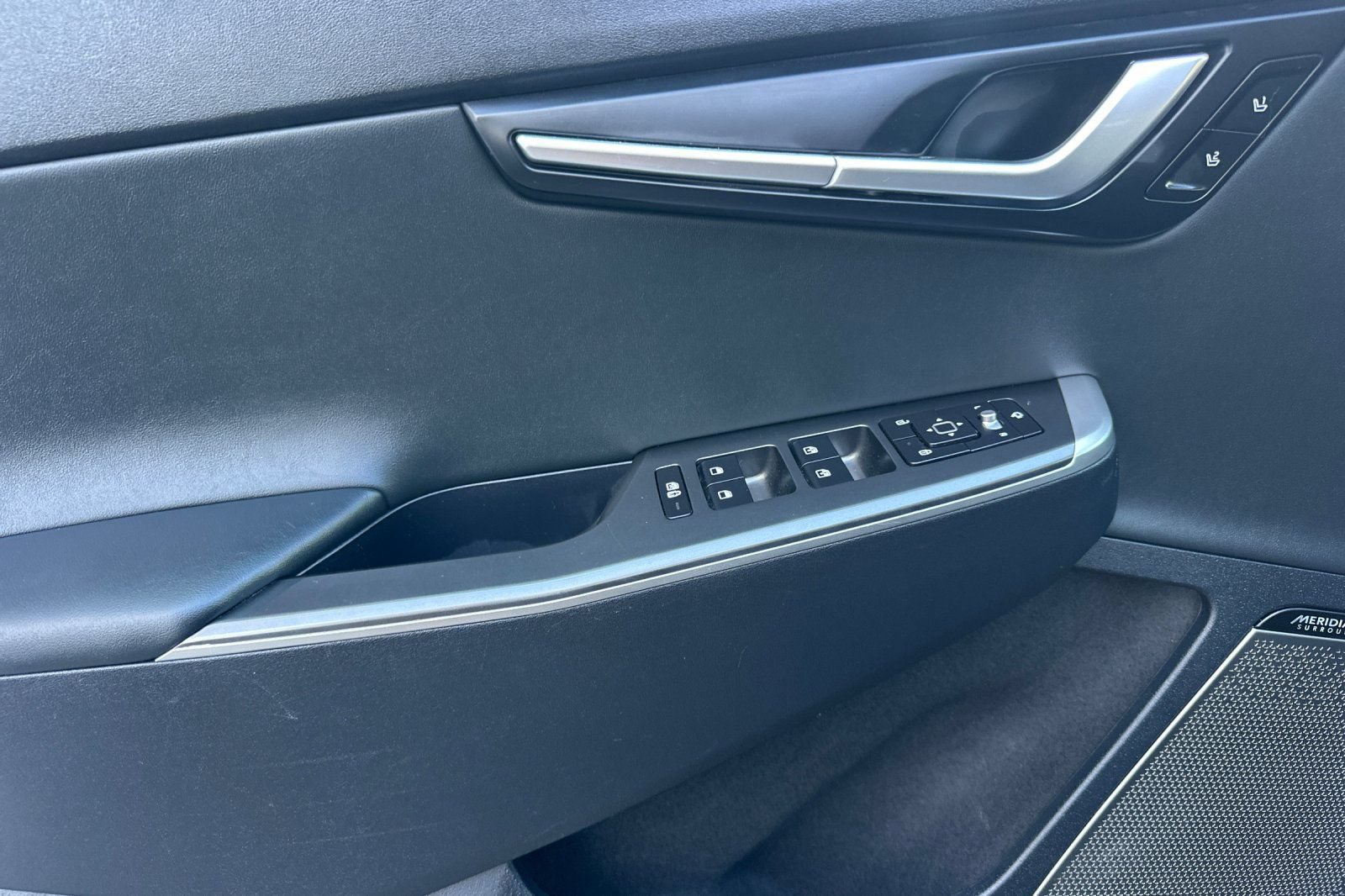 Used 2023 Kia EV6 Wind RWD image 11
