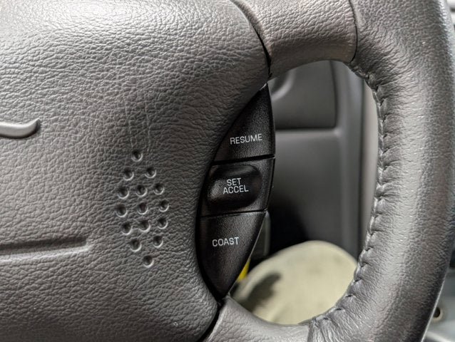 Used 2004 Ford Mustang Mach 1 RWD image 21
