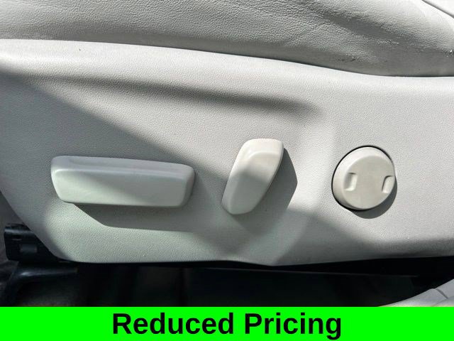 Used 2015 Toyota Camry XLE FWD image 14
