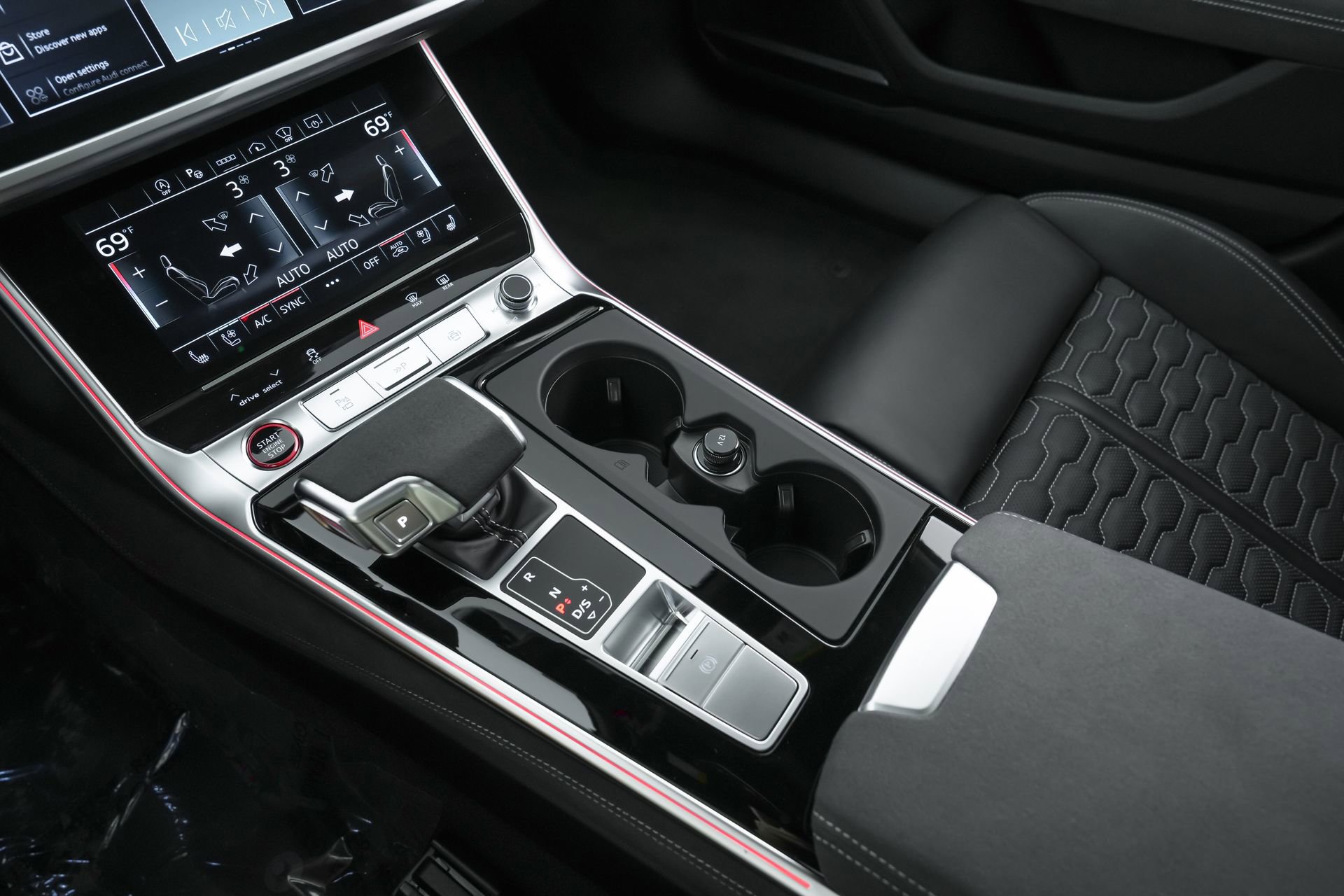 Used 2024 Audi RS 6 performance w/ Matte Carbon Package image 22