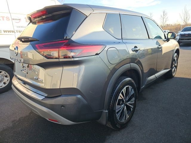 Certified 2021 Nissan Rogue SV image 3