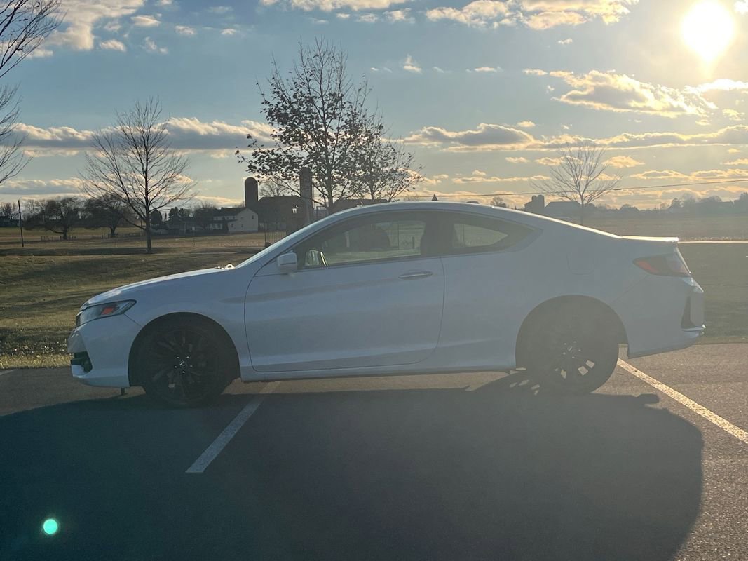 Used 2016 Honda Accord EX image 5