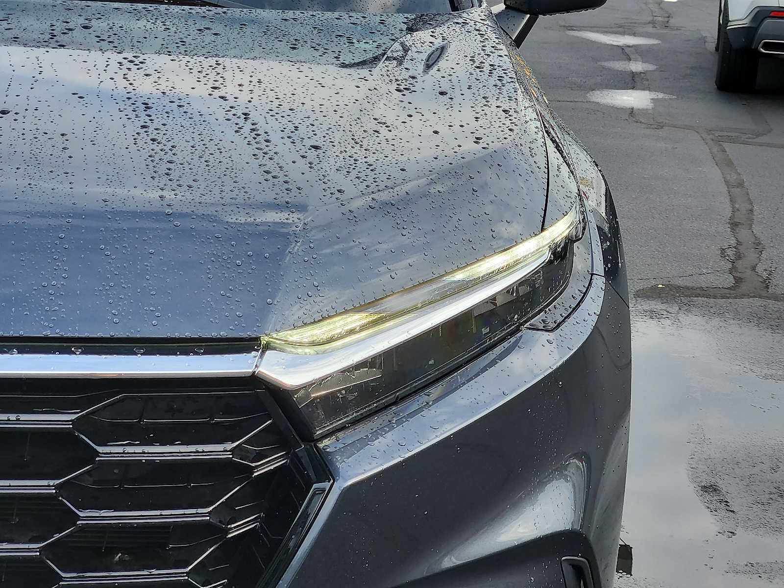 Certified 2024 Honda CR-V EX image 9