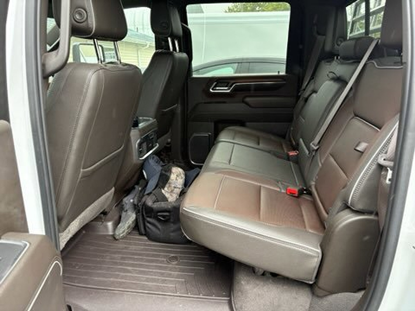 Used 2024 GMC Sierra 2500 Denali w/ Denali Reserve Package AWD/4WD image 7