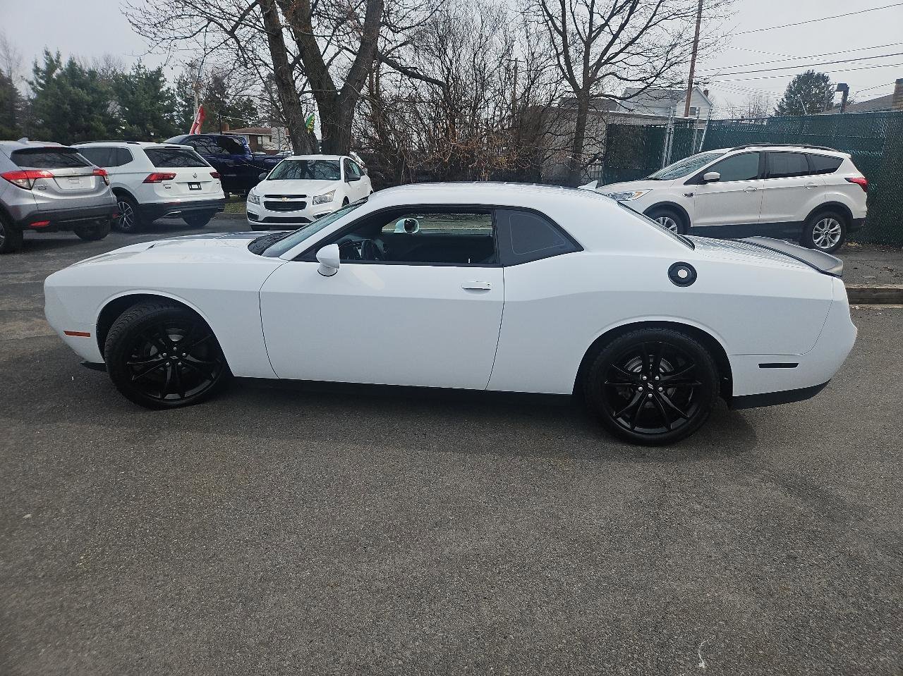 Used 2018 Dodge Challenger SXT Plus RWD image 6