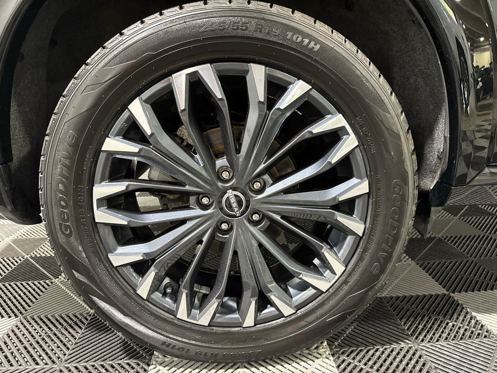 Certified 2024 Nissan Rogue Platinum AWD/4WD image 12